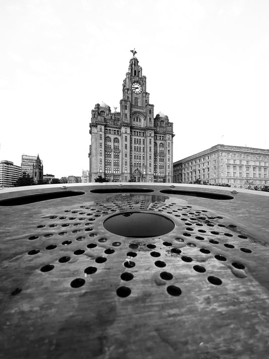 B&W Liverpool